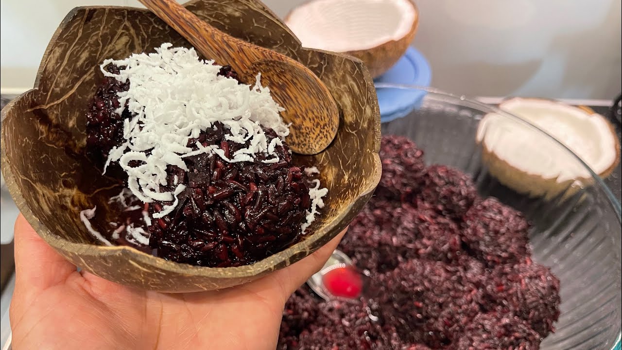ត្រប៉ែដំណើបខ្មៅ [ Fermented black Sticky Rice] - YouTube
