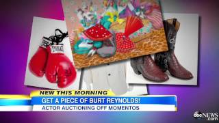 Burt Reynolds Holds Auction