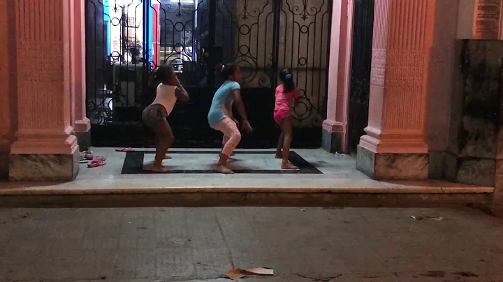Dancing Cuban girls