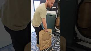 Instructievideo Outbase Id. Buzz 2024 - Draaibare Keuken En Tafel - Ev Camper