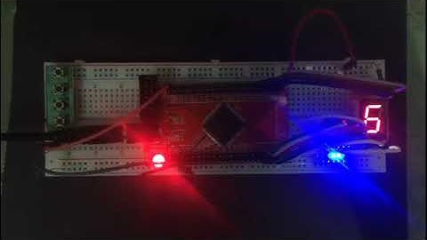 4-bit counter using Altera CPLD