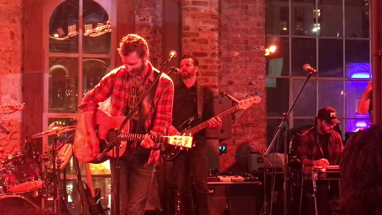 Dierks Bentley - YouTube