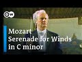 Capture de la vidéo Mozart: Serenade For Winds In C Minor | Sir Colin Davis & The Bavarian Radio Symphony Orchestra