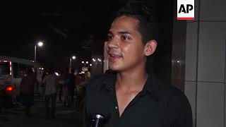 Migrants decide between continuing march to US or returning home