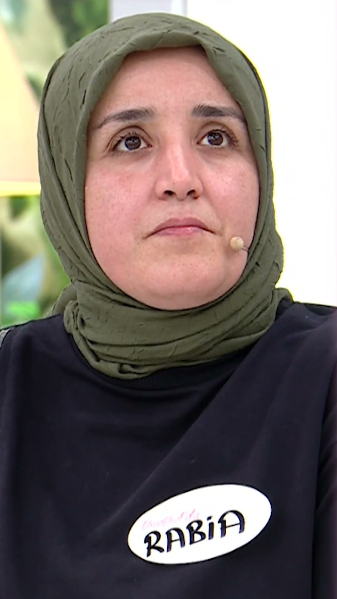 Rabia oğlunu neden aramadı? #esraerol #shorts
