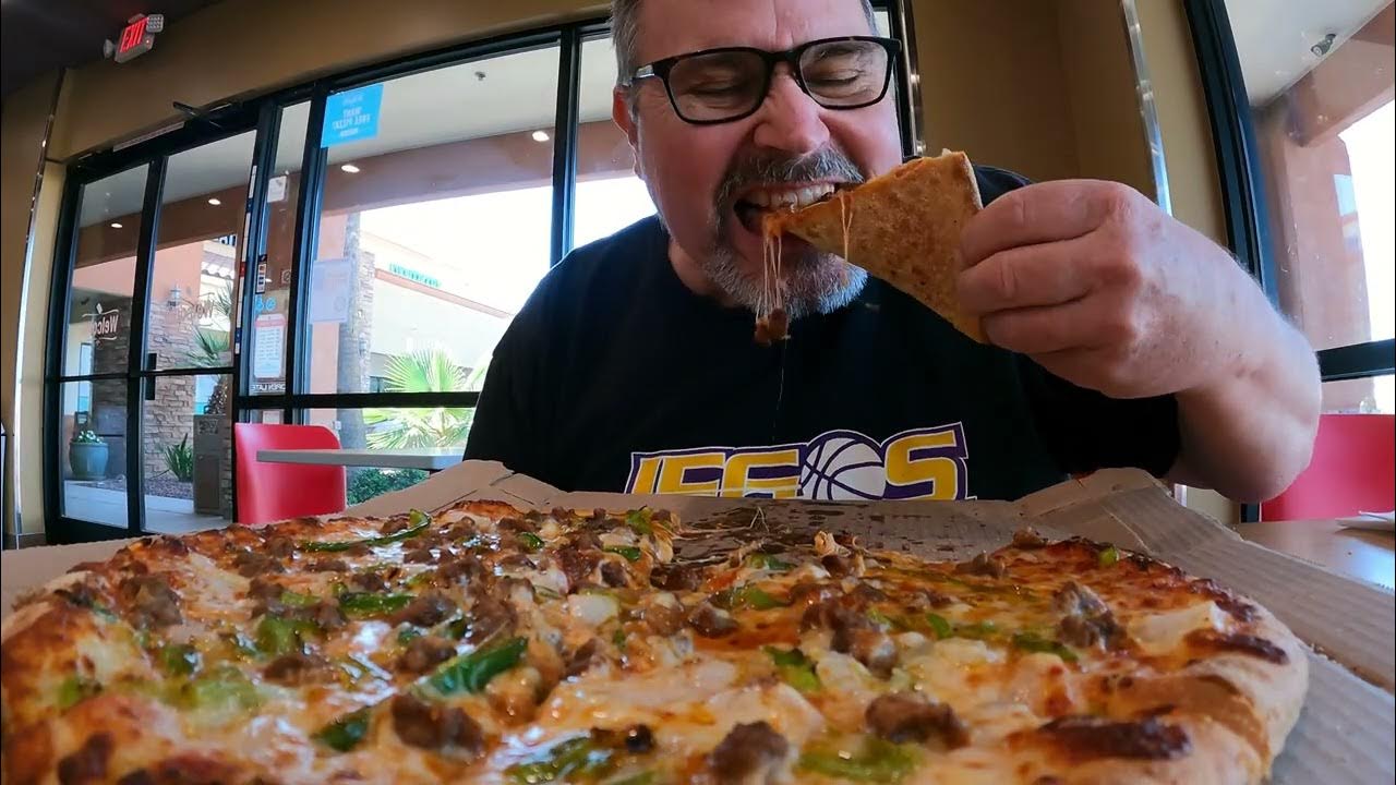 Domino's Pizza, Brooklyn Style, Ground Beef, Onions & Green Peppers