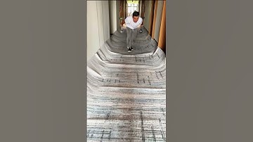 The installation process of the corridor carpet- Good tools and machinery make work easy