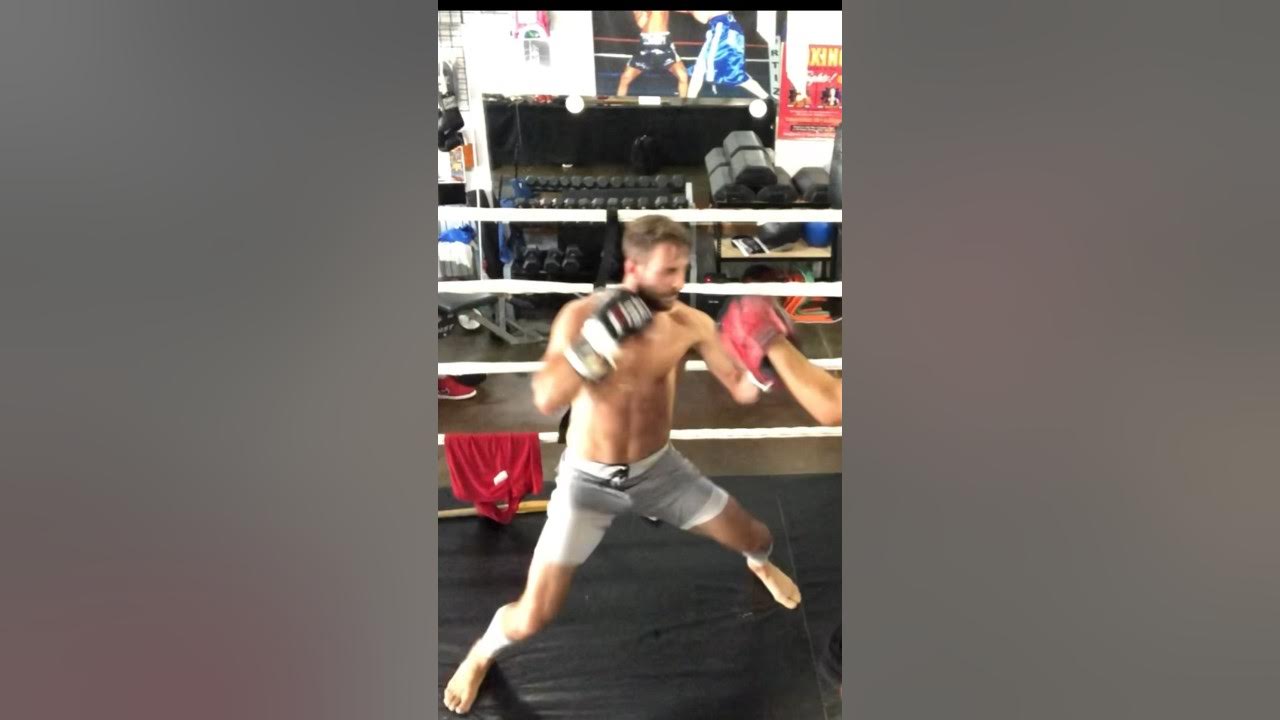 Punch to the AXE KICK kickboxing mma muaythai martialarts boxing