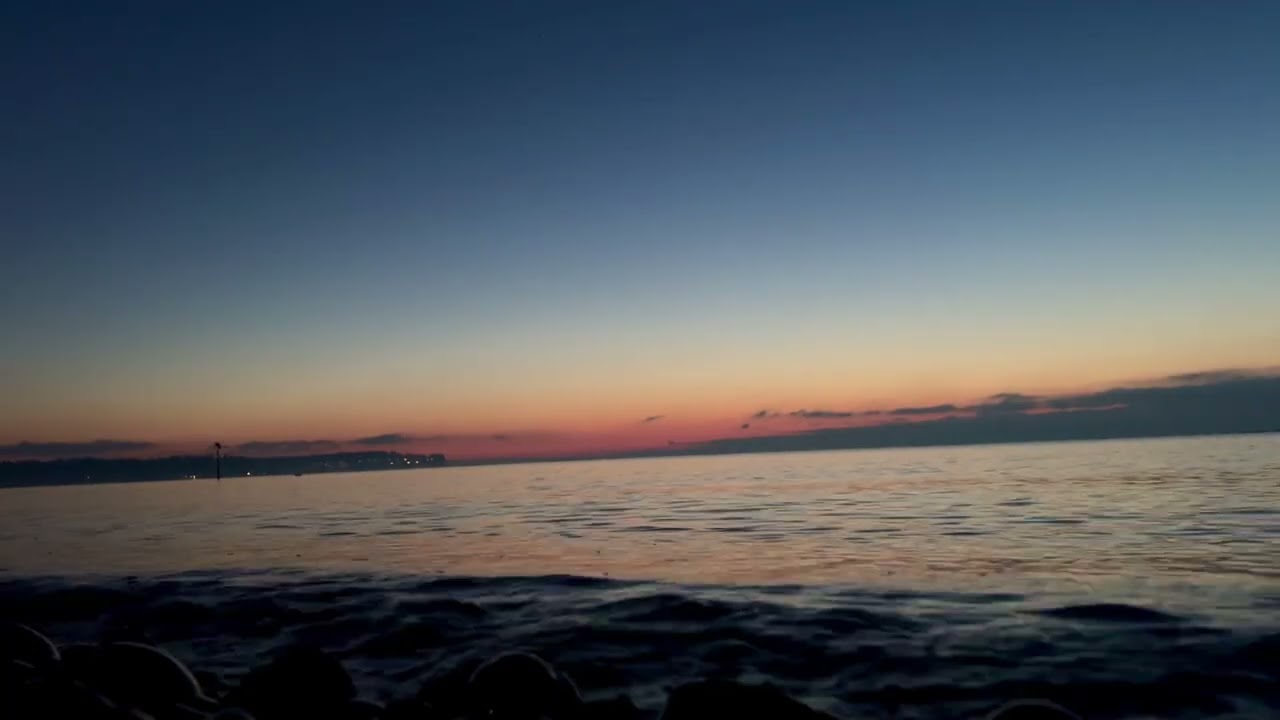 Sunset with calming waves along shoreline | PNW Beach ASMR 