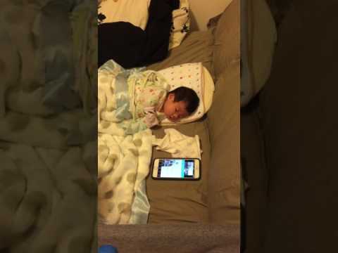 妹妹剛好滿月，妳就喜歡周杰倫先生了喔