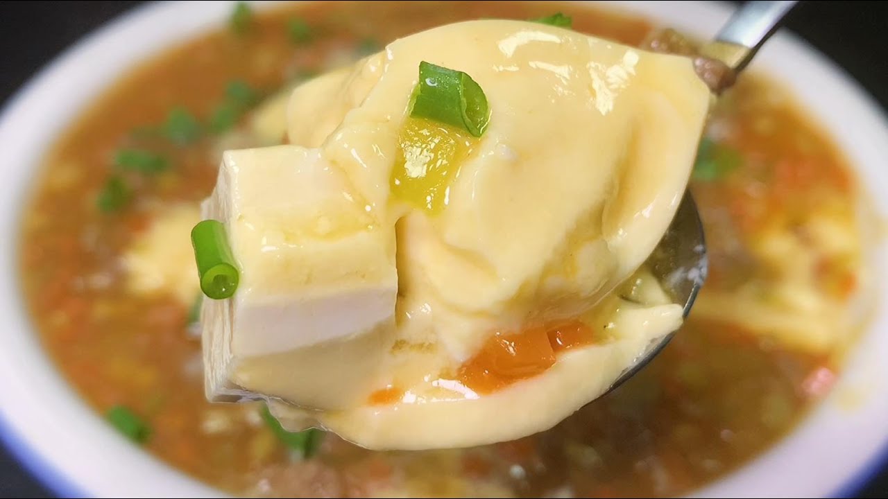 豆腐切成小丁，放雞蛋里蒸一蒸，一周吃5次都不膩，嫩滑爽口真香【一畫美食】#豆腐 #雞蛋 #雞蛋豆腐
