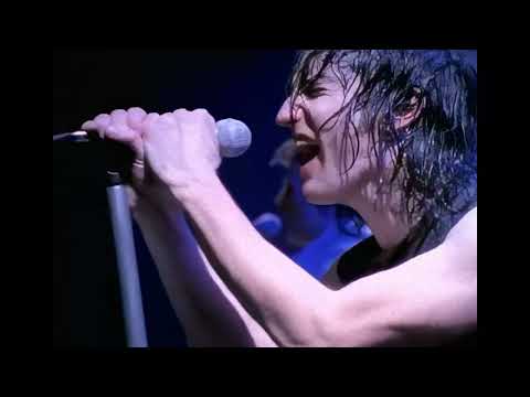 Nine Inch Nails w/ David Bowie - Hurt, Live 1995 [4K Remaster]