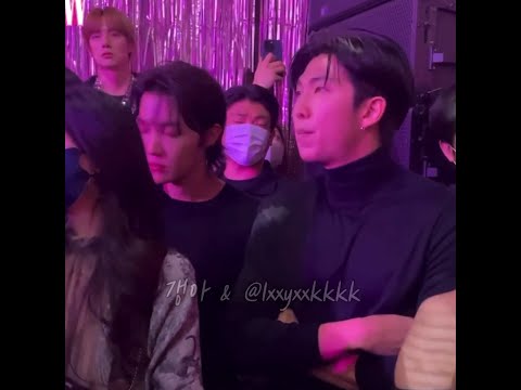 방탄소년단 BTS 20221028 W Korea Love Your W 파티 JHOPE RM 구사즈 업뎃 모음 