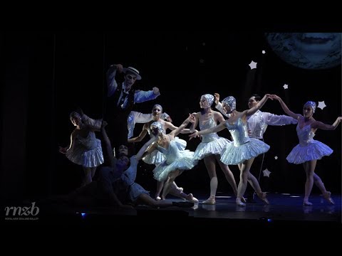 hansel-&-gretel-touring-now!