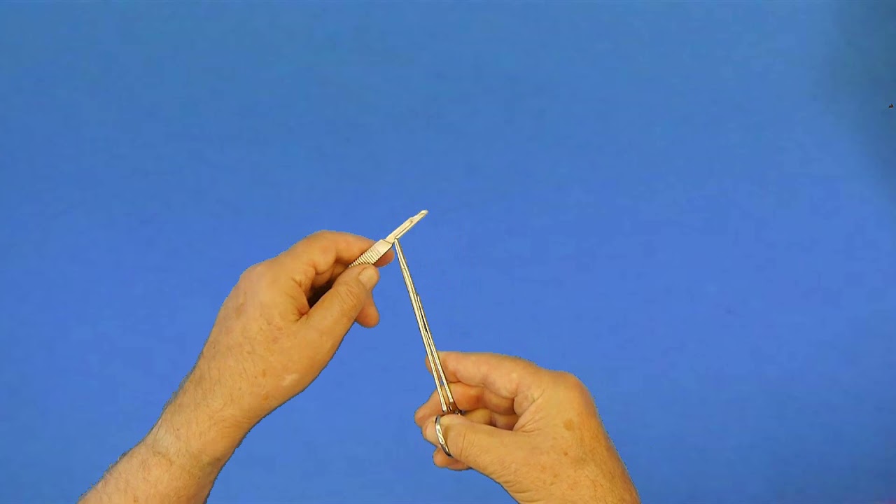 How to remove a Scalpel Blade 11 Surgical Techniques 02_Lecture
