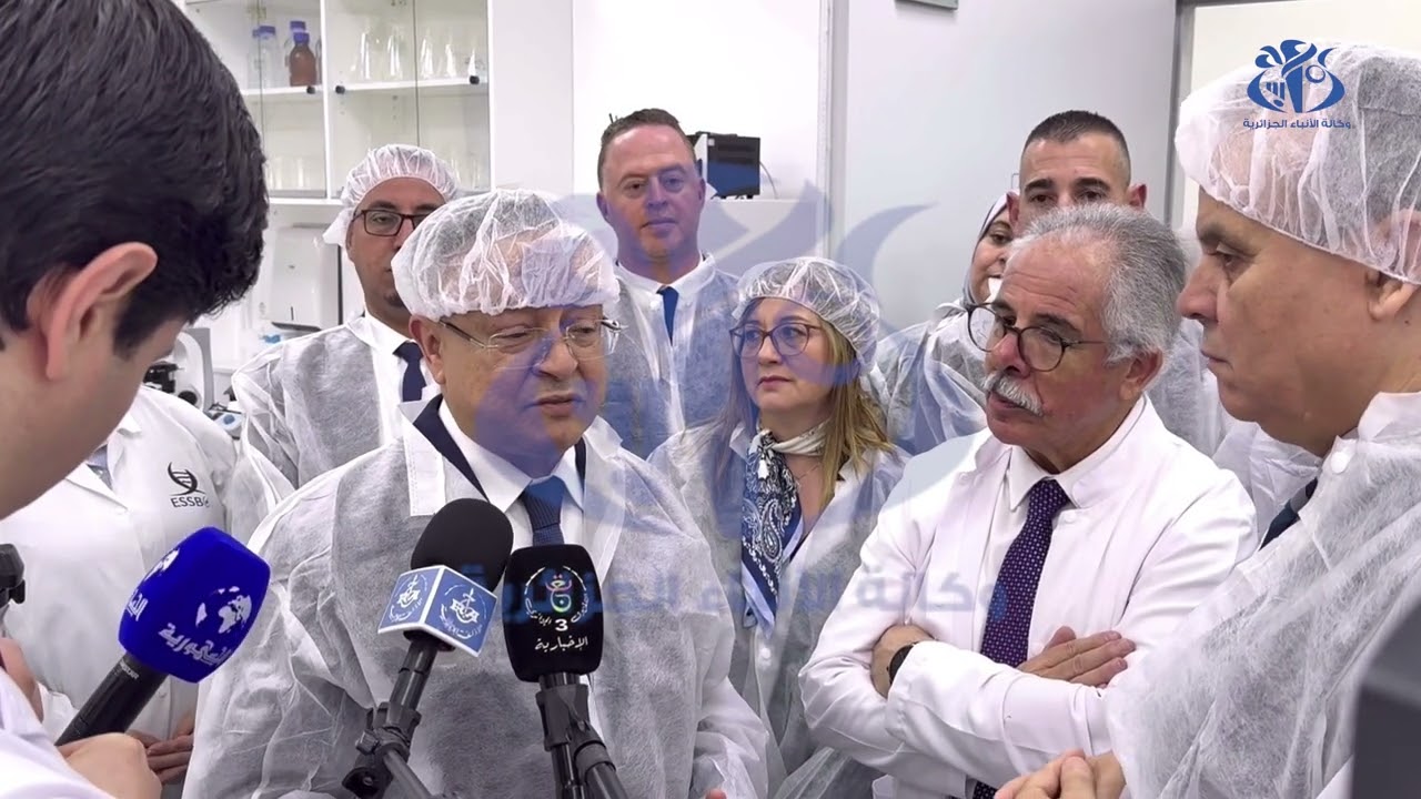 وهران: بداري يدعو الطلبة إلى الانخراط الفعلي في الحركية الاقتصادية