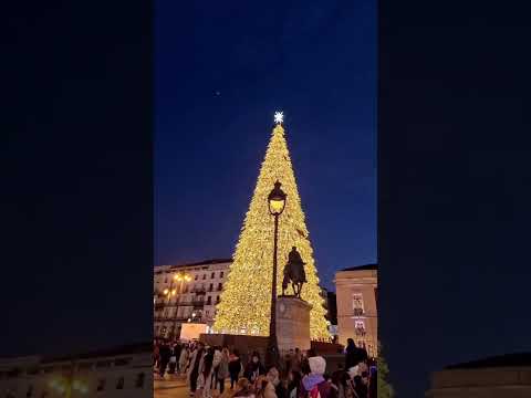 Felix Navidad in Madrid #skz #straykids #felix #madrid #spain #travel