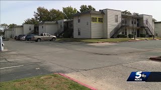 5-month-old boy dies, twin brother fighting for life at metro hospital