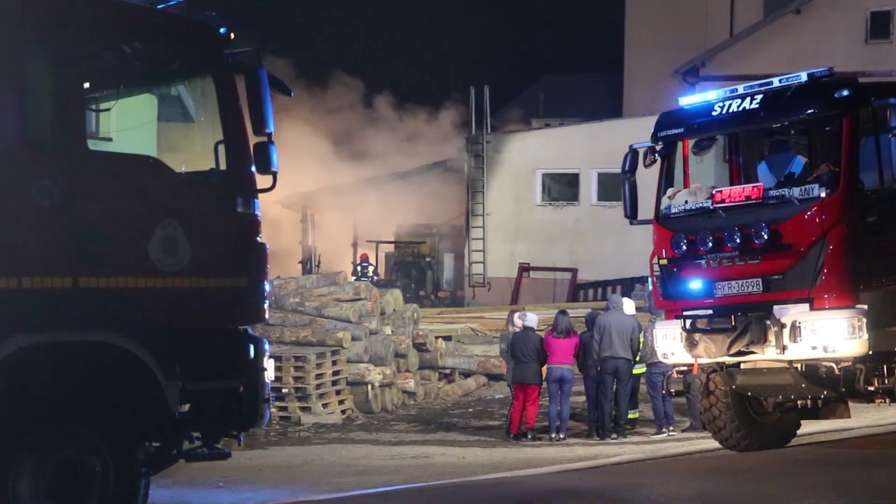 Pożar na terenie tartaku w Łękach Dukielskich (01.04.2020)