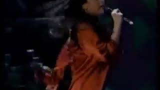 ALANIS MORISSETTE   YOU OUGHTA KNOW MTV VMA 1995