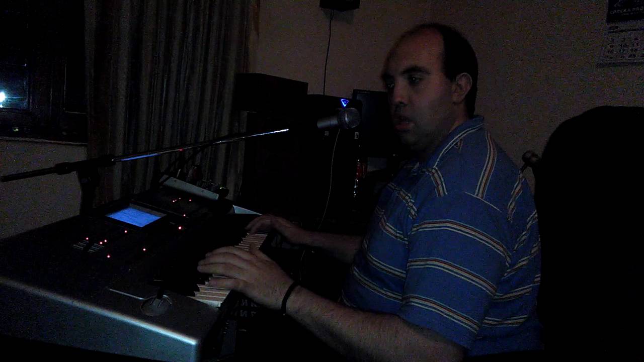 Ivan Dragicevic Zapevaj Danas Majko stara pesma od Save Radusinovica