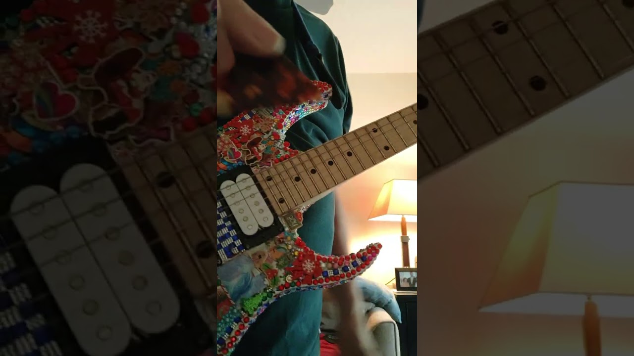 The Return of the dreaded Fender 355 guitar pick