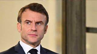 Avant sa conférence de presse, Emmanuel Macron reçoit l'ensemble des parlementaires de la majorité