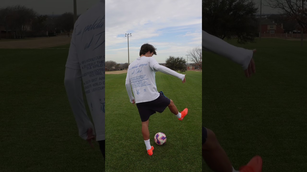 Урок по выполнению финта "подбросом мяча" 