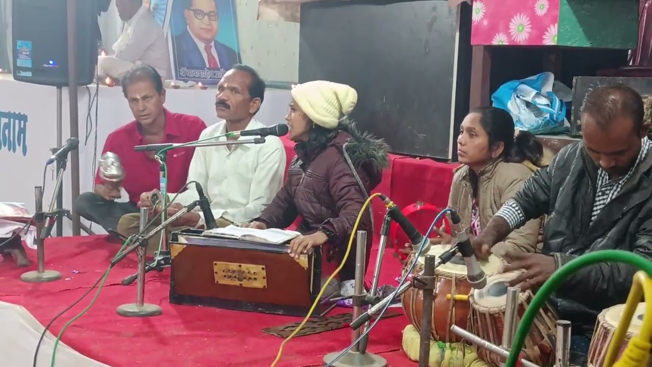 प्रिया बंजारे मंगल पंथी गायन बिलासपुर। गुरु चरण में आ जाते। शानदार प्रस्तुति हमर गांव नगारीडीह में।