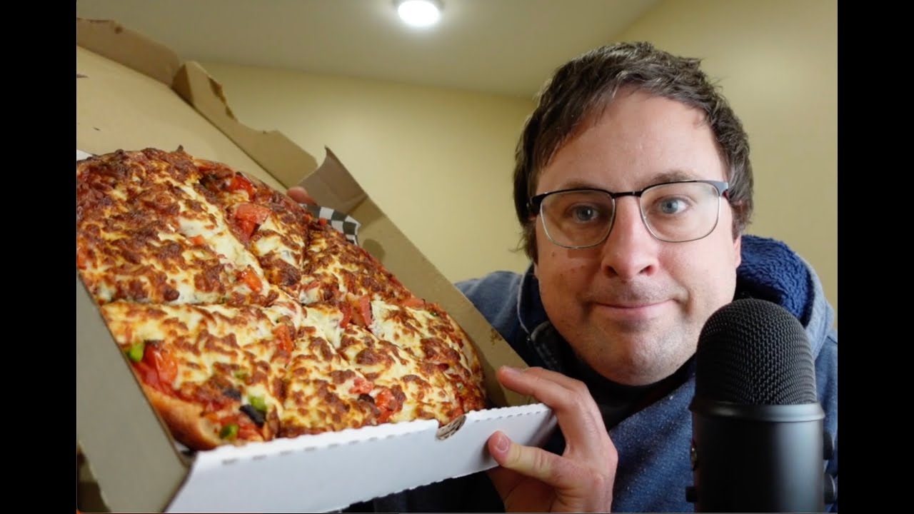 ASMR-болтовня, ем пиццу, увольняюсь с работы? Шёпот