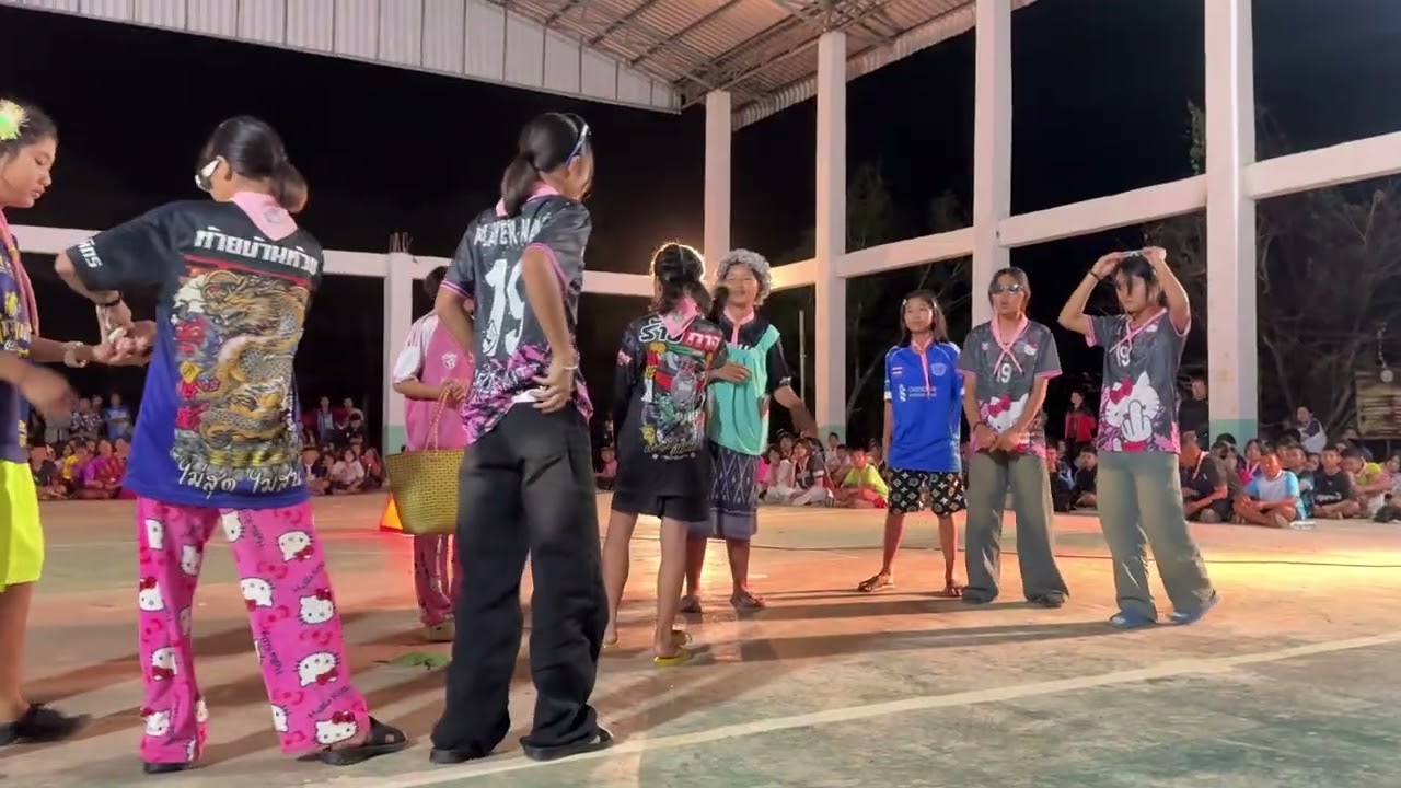 การเเสดงรอบกองไฟ--โรงเรียนบ้านห้วย(คุรุประชาคาร) ปีการศึกษา 2568