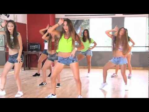 Danza Kuduro with girls