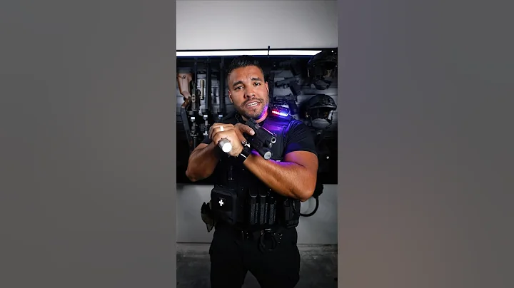 Police Officer Shows You To Hold A Gun & Light At The Same Time