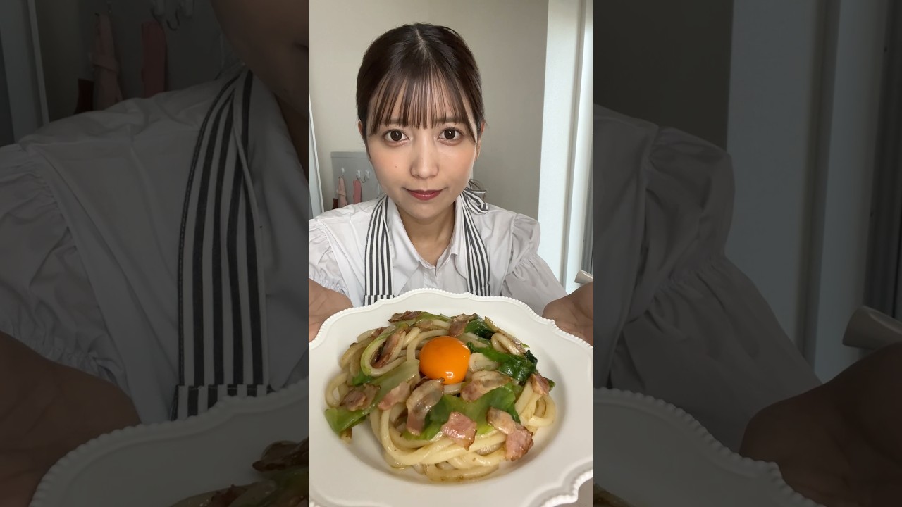 レタスたっぷり♡ペペロンうどんが美味しすぎるんです🐷🔥#shorts