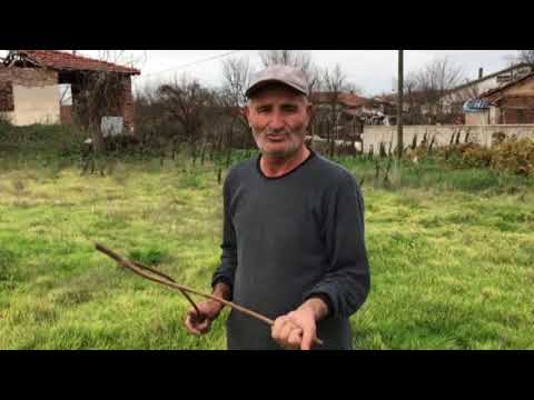 Video: Kazma Çatalı Kullanma - Bahçede Kazma Çatallarını Ne Zaman Kullanacağınızı Öğrenin