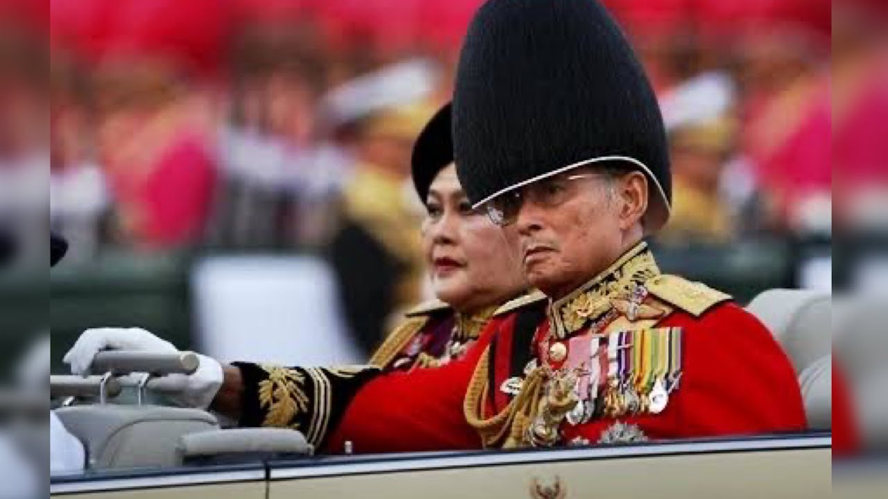 พิธีถวายสัตย์ปฏิญาณตนและสวนสนามของทหารรักษาพระองค์ ๒ ธันวาคม ๒๕๔๗ #รัชกาลที่9