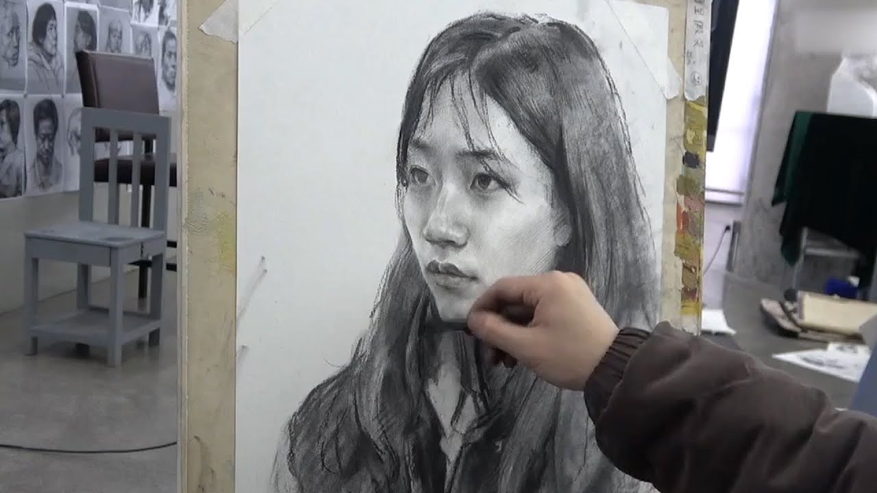How to draw the Portrait of a girl with charcoal - YouTube