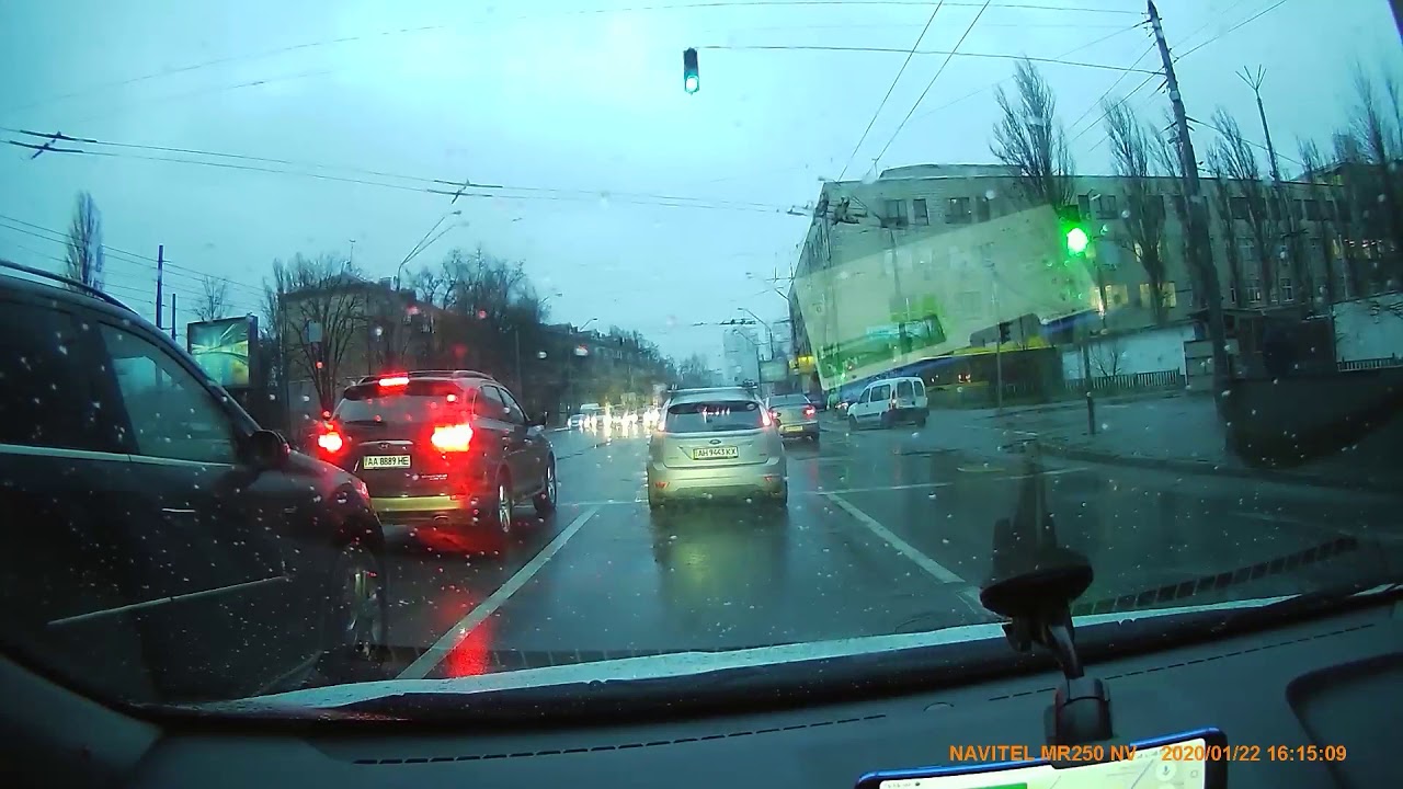 Огляд відеореєстратора Navitel MR250NV