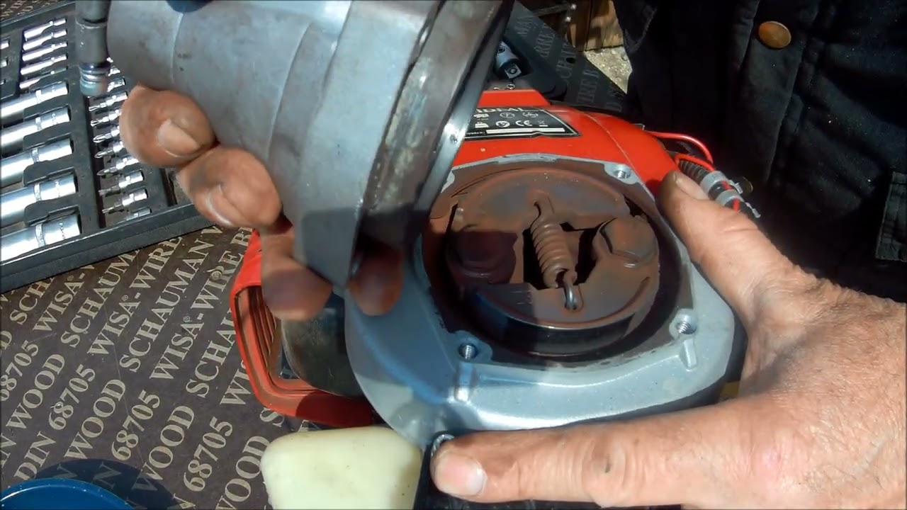 Motorsense IDEAL 4 TAKT Welle klemmt und hackt (Teil 1).