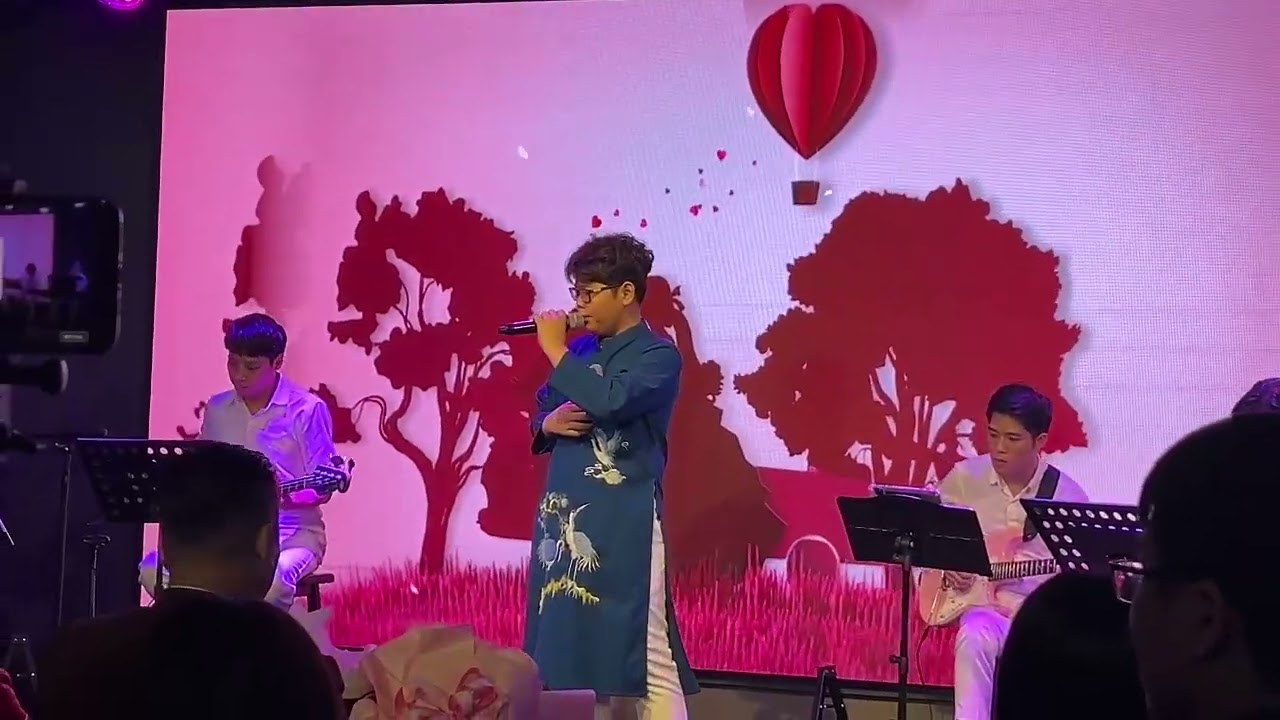 Hà Nội 12 mùa hoa- Nhật Minh