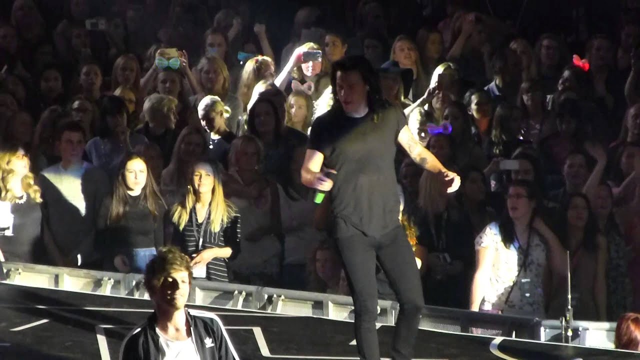 One Direction - No Control// OTRA Tour Manchester #2// 04.10.15