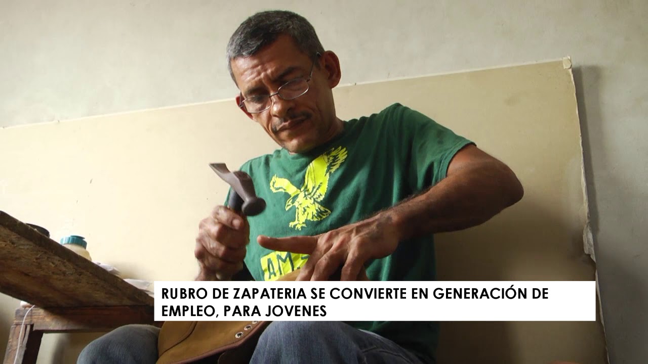 RUBRO DE ZAPATERIA SE CONVIERTE EN GENERACIÓN DE EMPLEO PARA JÓVENES - YouTube