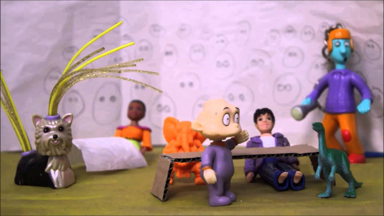Piñata Filled with Uncooked Pasta S1E3 YouTube