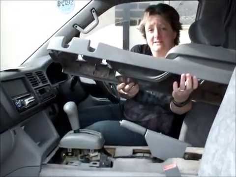 How to check the oil level in your Mazda Bongo How to check the oil level in your Mazda Bongo