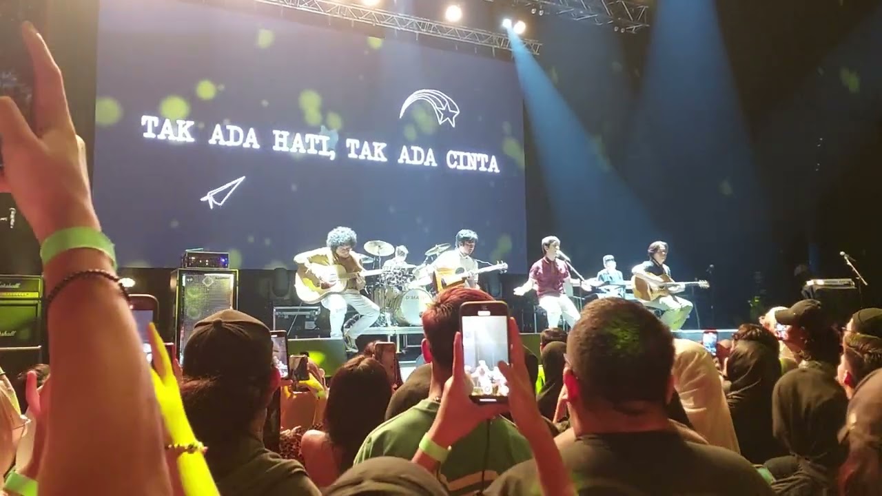 D'Masiv - Sudahi Perih Ini & Apa Salahku (Live at Zepp Kuala Lumpur)