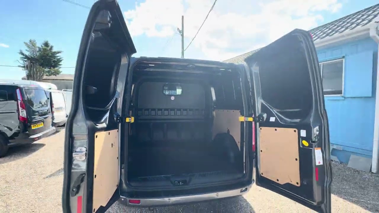 2022 (72 PLATE) FORD TRANSIT CUSTOM 320 LIMITED EBLUE *AUTOMATIC* AIR CON* EURO 6 * 38K MILES *