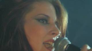 Day-már -  Embrace The Night (feat. Charlotte Wessels) (2006 Masters Of Hardcore: Face Your Fear)