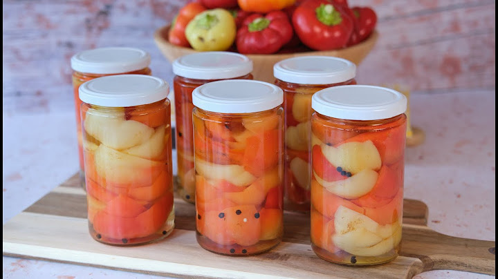 Pickled peppers in a jar without preservatives. Quick, easy and completely natural.