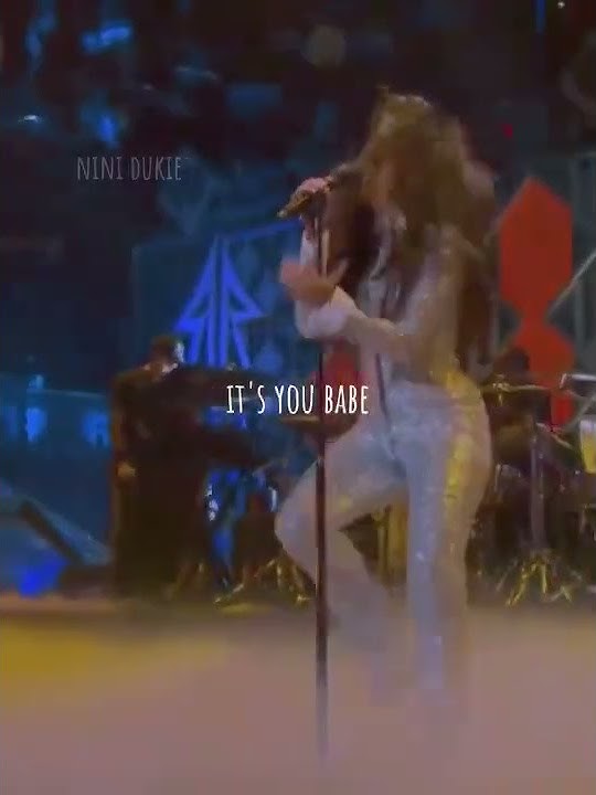 Tell Me How It Feel Sitting Up There tell me how it feels sitting up there. by- Halsey - YouTube