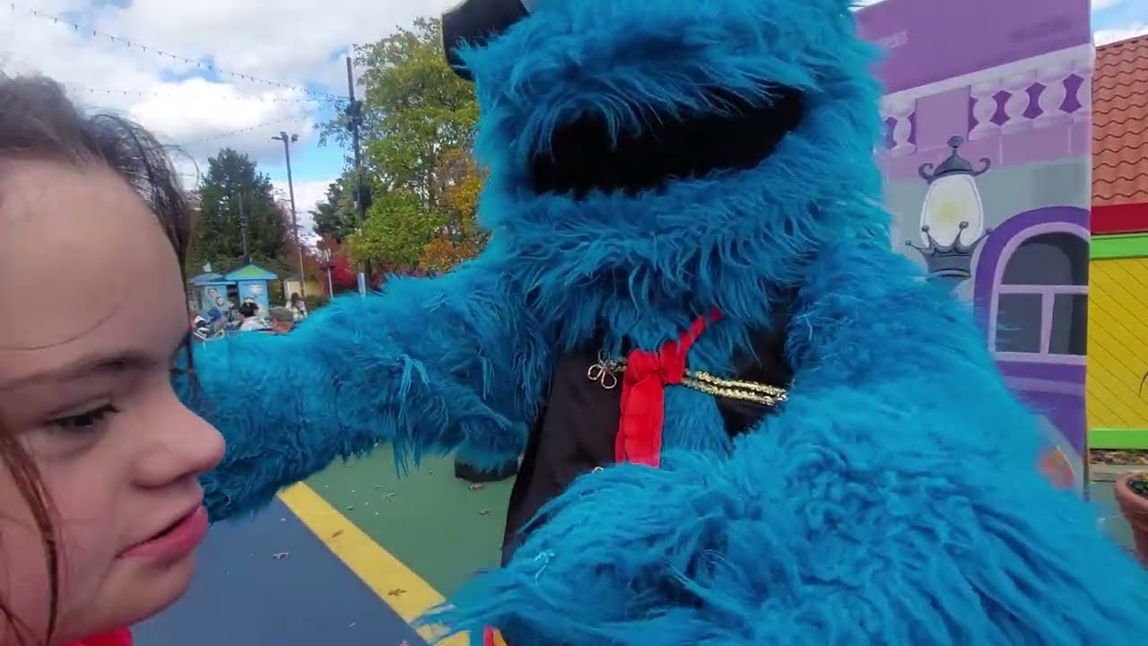 Наш день в Sesame Place | Встреча с персонажами «Улицы Сезам» | Парад на Хэллоуин в честь Улицы С...
